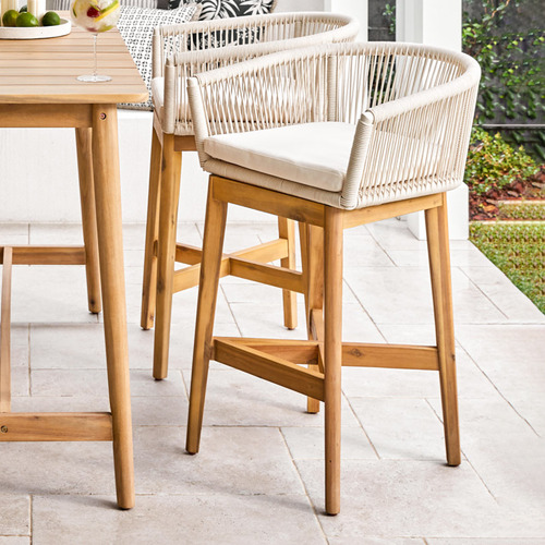 Outdoor bar deals stool with back